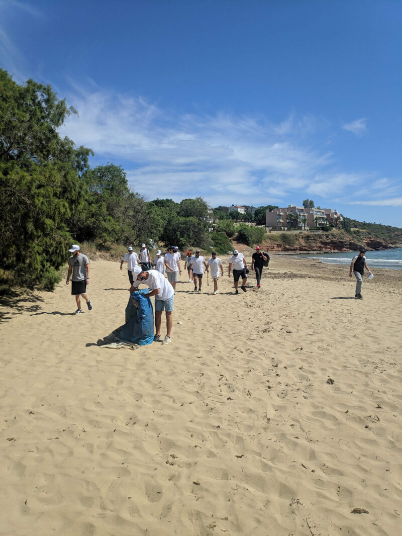 Καθαρισμός ακτών κεντρικού τομέα νήσου Χίου από σπουδαστές της ΑΕΝ Χίου στα πλαίσια της εορτής της Παγκόσμιας Ημέρας Περιβάλλοντος.