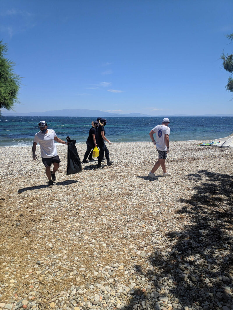 Καθαρισμός ακτών κεντρικού τομέα νήσου Χίου από σπουδαστές της ΑΕΝ Χίου στα πλαίσια της εορτής της Παγκόσμιας Ημέρας Περιβάλλοντος.